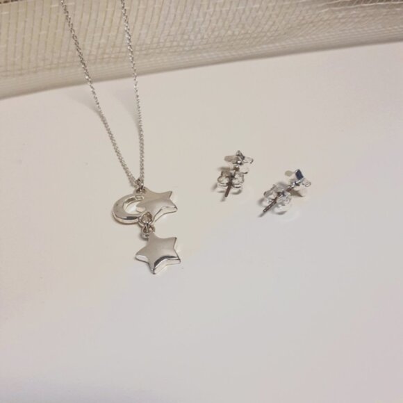 Avon Necklace & Earrings Silver Tone Crescent Moon Rhinestone Stars Adjustable - Picture 4 of 8